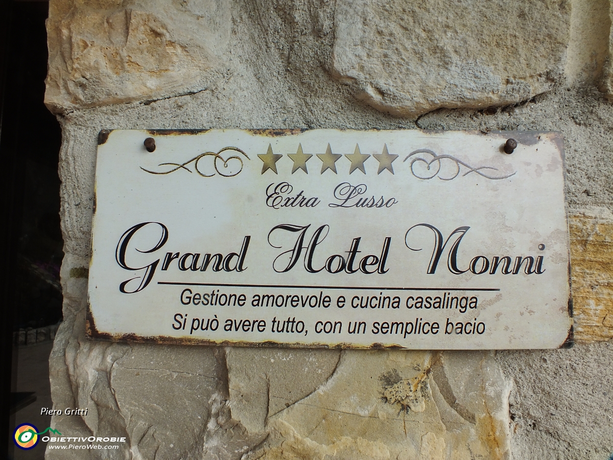 48 adibita a Gran Hotel Nonni, 5 stelle ....JPG